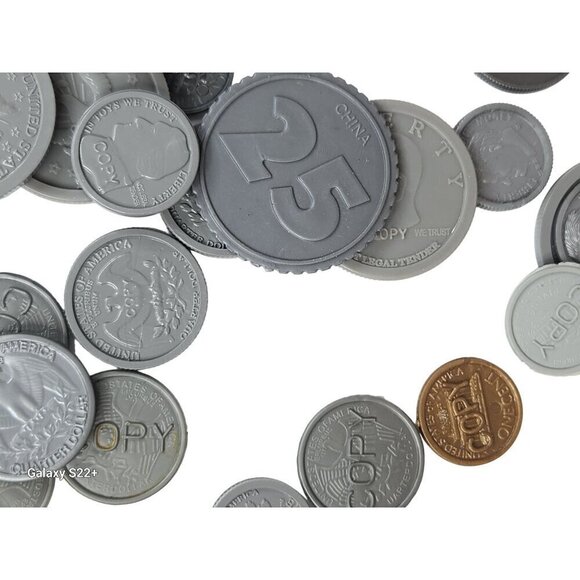 Assorted Play Money Coins Lot - Plastic & Metal Look Alike - Picture 5 of 16